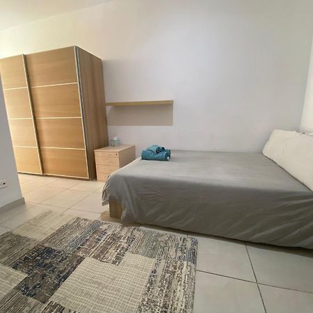 Ferienwohnung Sliema 2Bed With Backyard Exterior foto